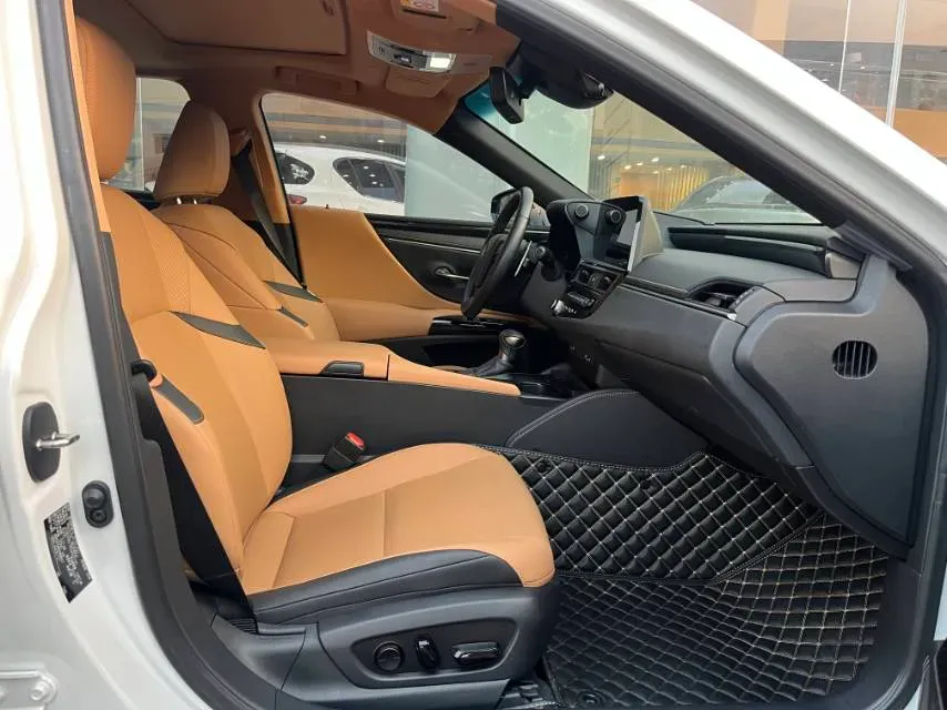 2022 Lexus ES 2.0L 173HP L4 CVT,autocango,china used car exporter,china ev exporter,chinese used car exporter,chinese used ev exporter