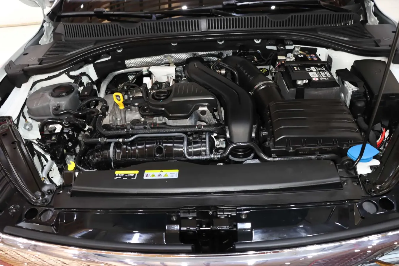 2025 Volkswagen Sagitar 1.5T 160HP L4 7DCT,autocango,china used car exporter,china ev exporter,chinese used car exporter,chinese used ev exporter