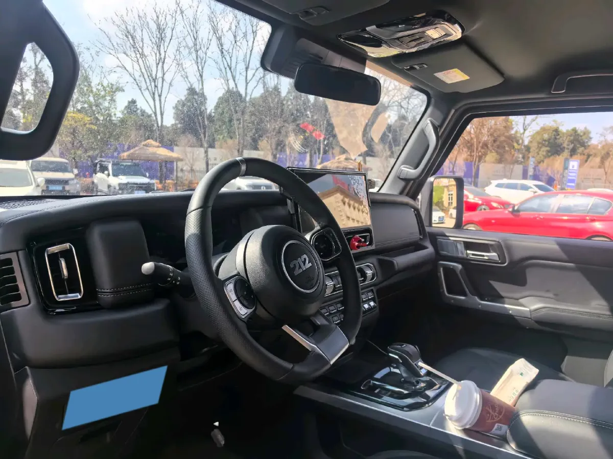 2024 212 212 T01 2.0T 252HP L4 8AT,autocango,china used car exporter,china ev exporter,chinese used car exporter,chinese used ev exporter