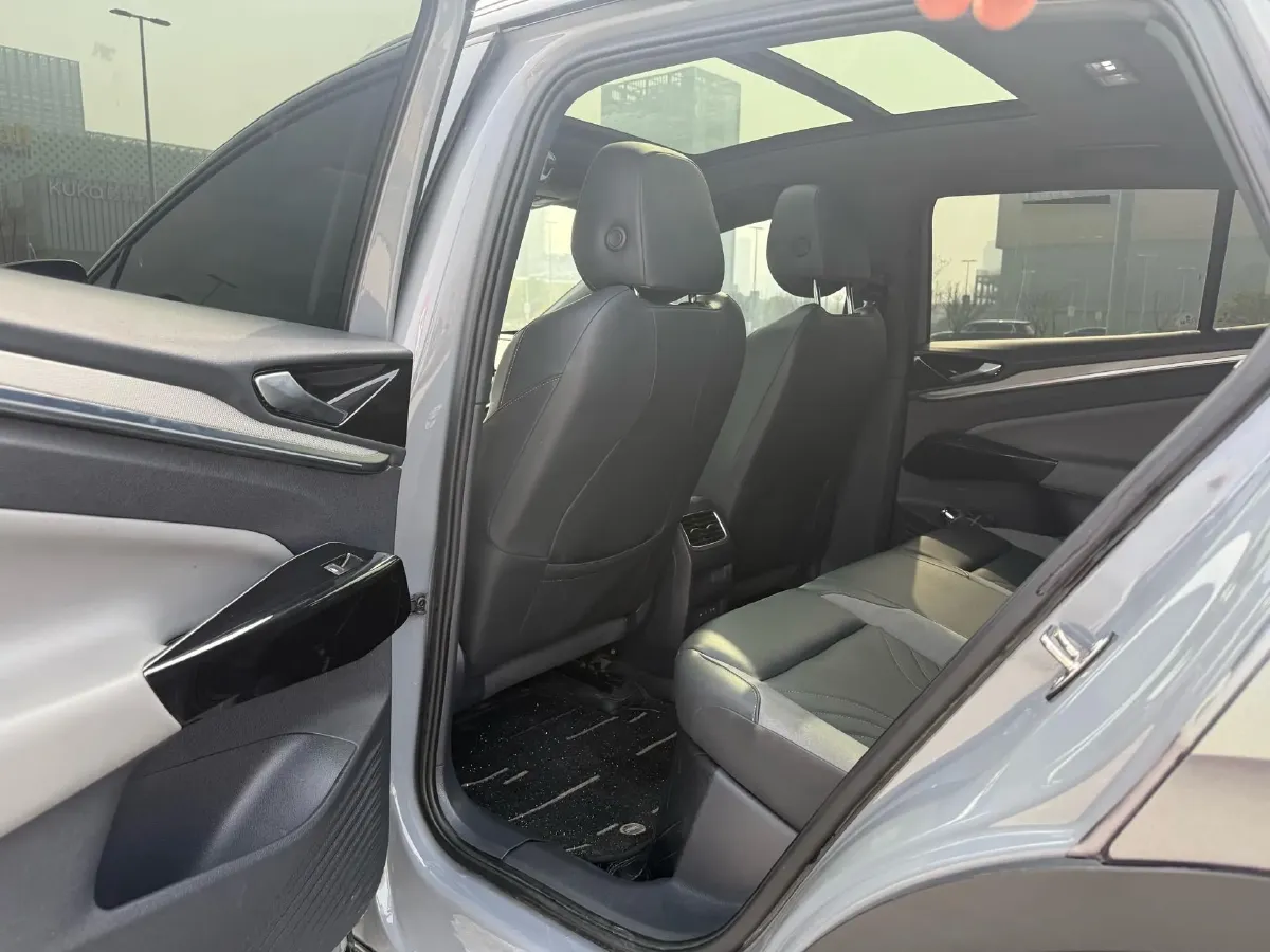 2021 Volkswagen ID.4 Crozz BEV 84.8KWH,autocango,china used car exporter,china ev exporter,chinese used car exporter,chinese used ev exporter