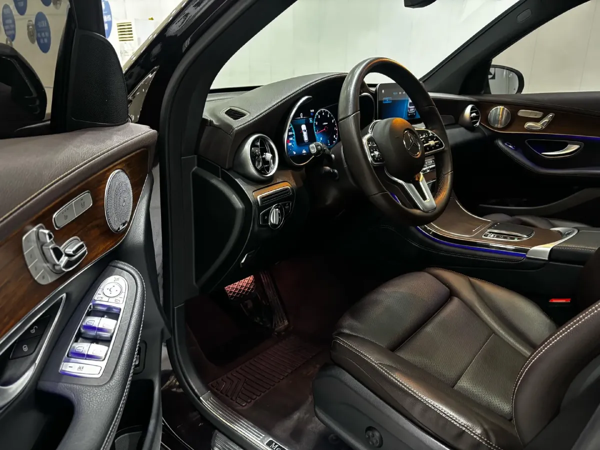 2021 Mercedes-Benz GLC Class 2.0T 258HP L4 9AT,autocango,china used car exporter,china ev exporter,chinese used car exporter,chinese used ev exporter