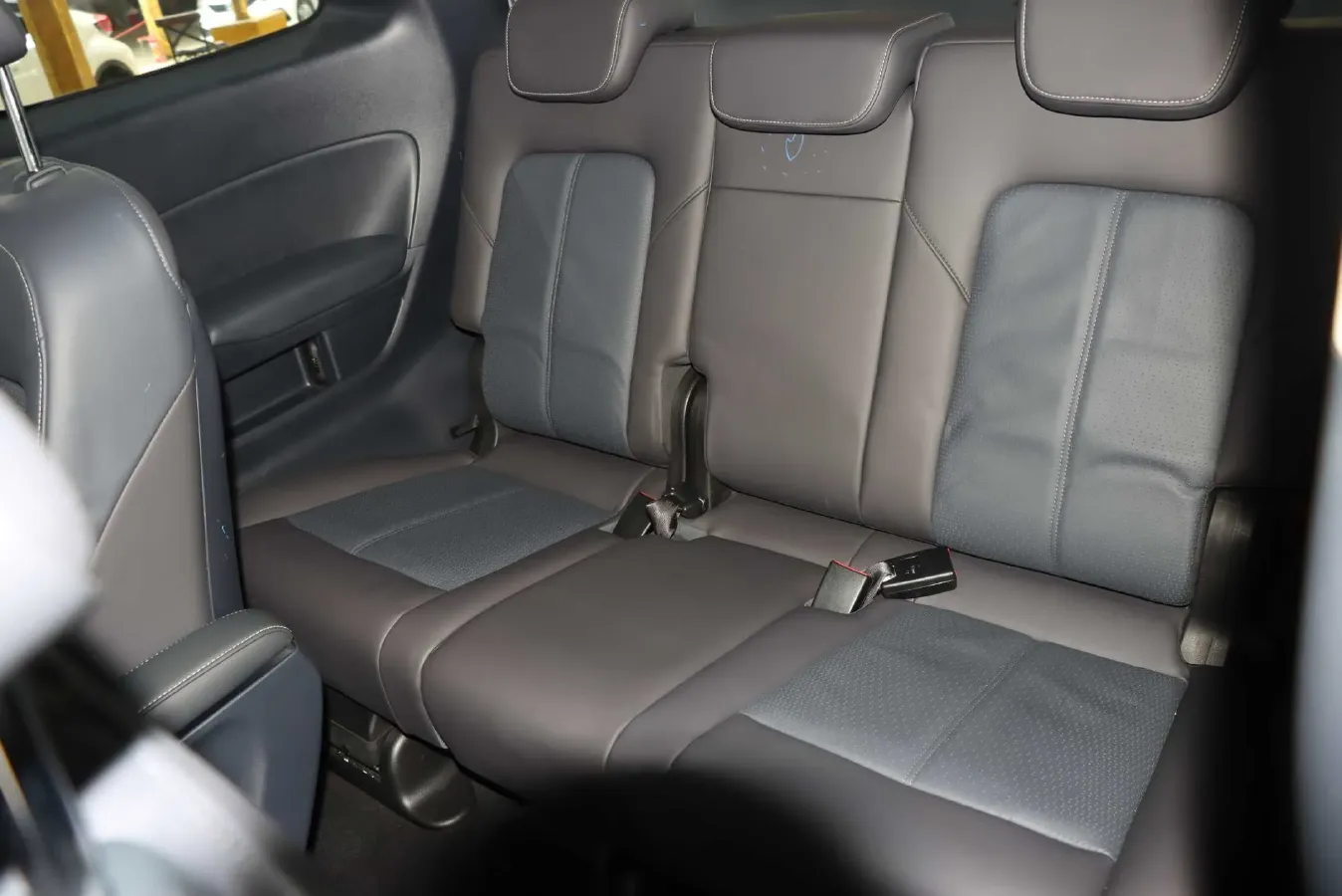 2021 GAC Trumpchi M8 2.0T 252HP L4 8AT,autocango,china used car exporter,china ev exporter,chinese used car exporter,chinese used ev exporter