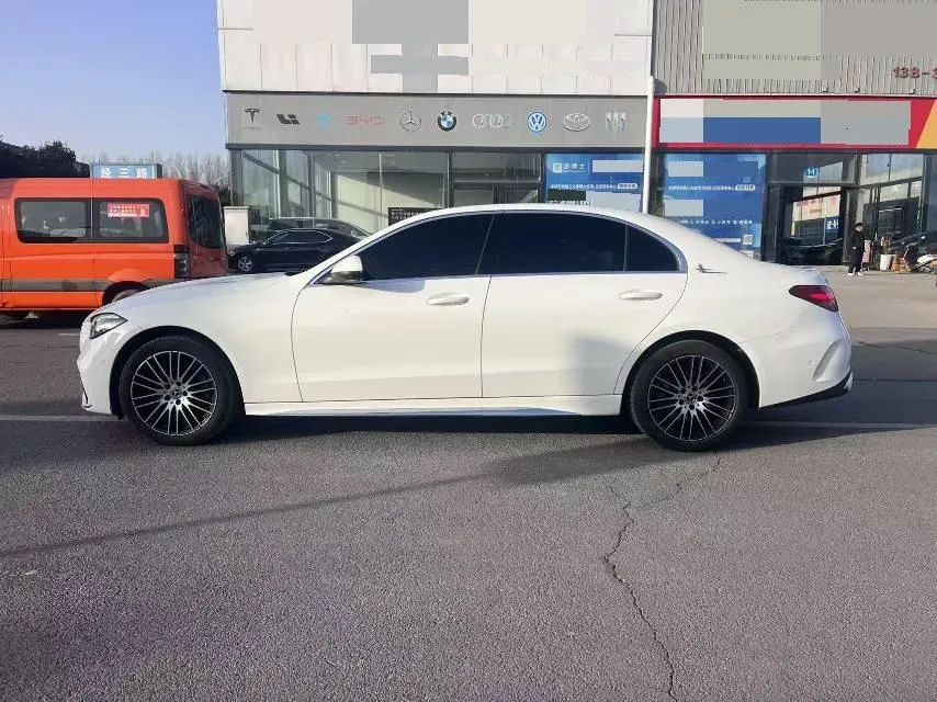 2025 Mercedes-Benz C Class 1.5T 204HP L4 9AT,autocango,china used car exporter,china ev exporter,chinese used car exporter,chinese used ev exporter