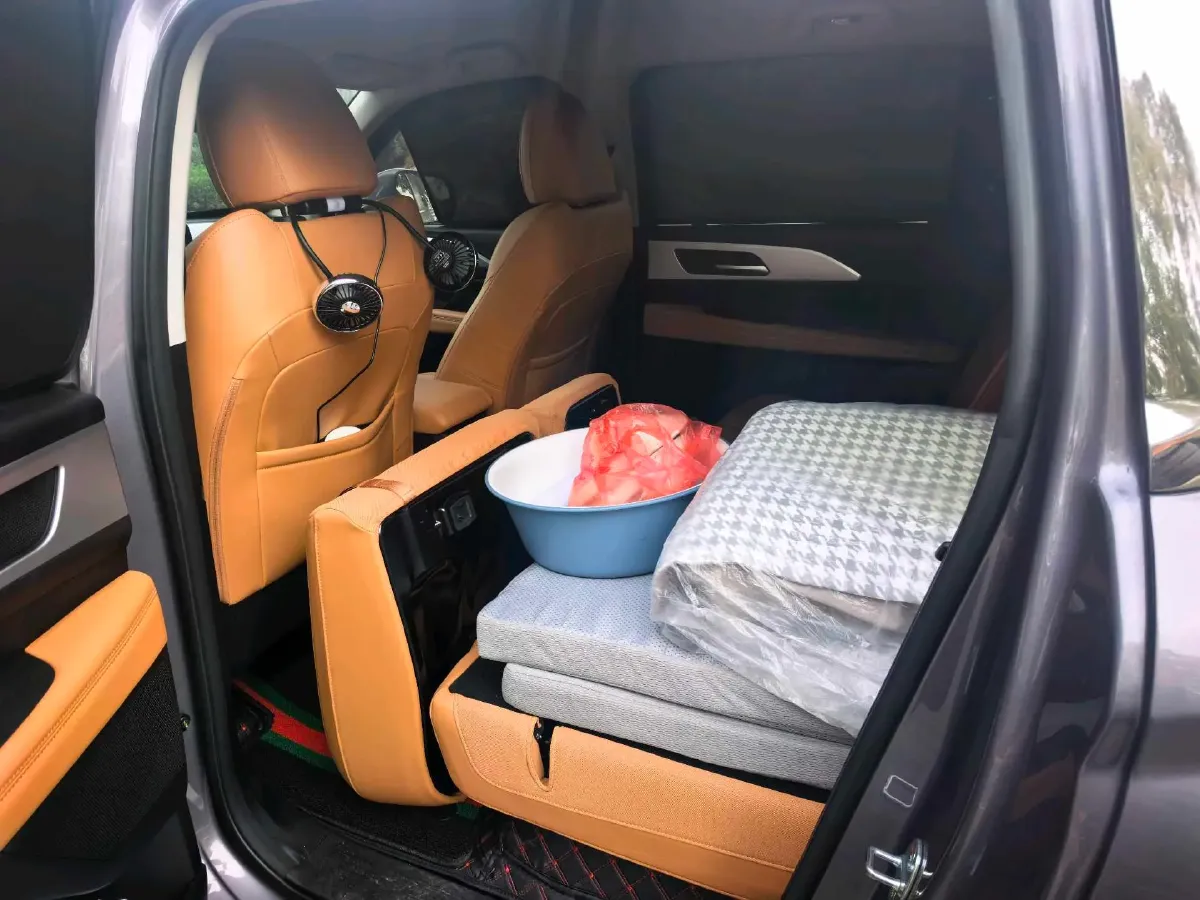 2023 Haval H5 2.0T 224HP L4 8AT,autocango,china used car exporter,china ev exporter,chinese used car exporter,chinese used ev exporter