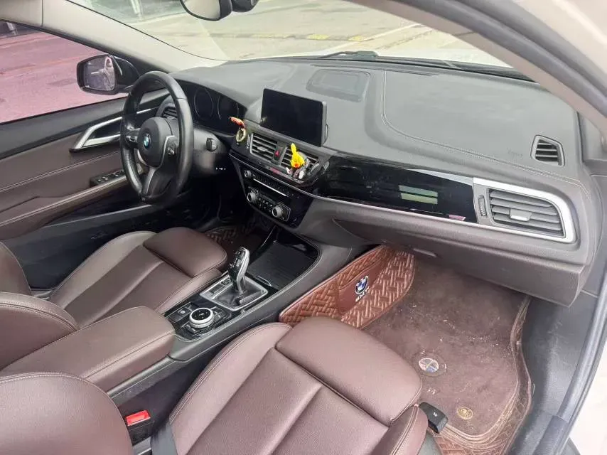 2020 BMW 1 Series 1.5T 140HP L3 7DCT,autocango,china used car exporter,china ev exporter,chinese used car exporter,chinese used ev exporter