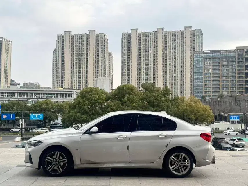 2020 BMW 1 Series 1.5T 140HP L3 7DCT,autocango,china used car exporter,china ev exporter,chinese used car exporter,chinese used ev exporter