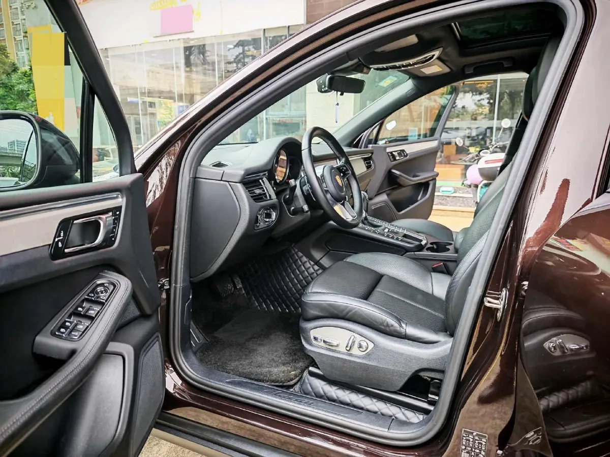 2020 Porsche Macan 2.0T 252HP L4 7DCT,autocango,china used car exporter,china ev exporter,chinese used car exporter,chinese used ev exporter