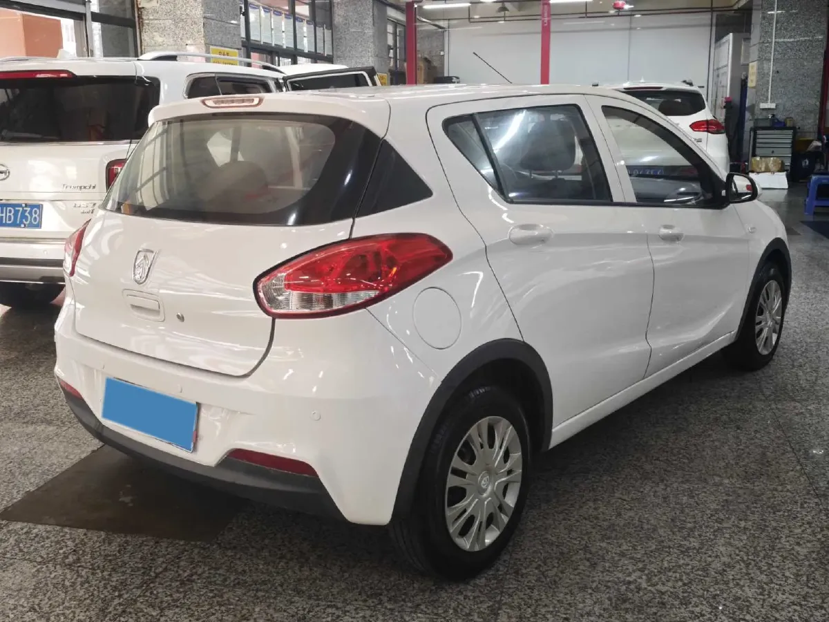 2016 BaoJun 310 1.2L 82HP L4 5MT,autocango,china used car exporter,china ev exporter,chinese used car exporter,chinese used ev exporter