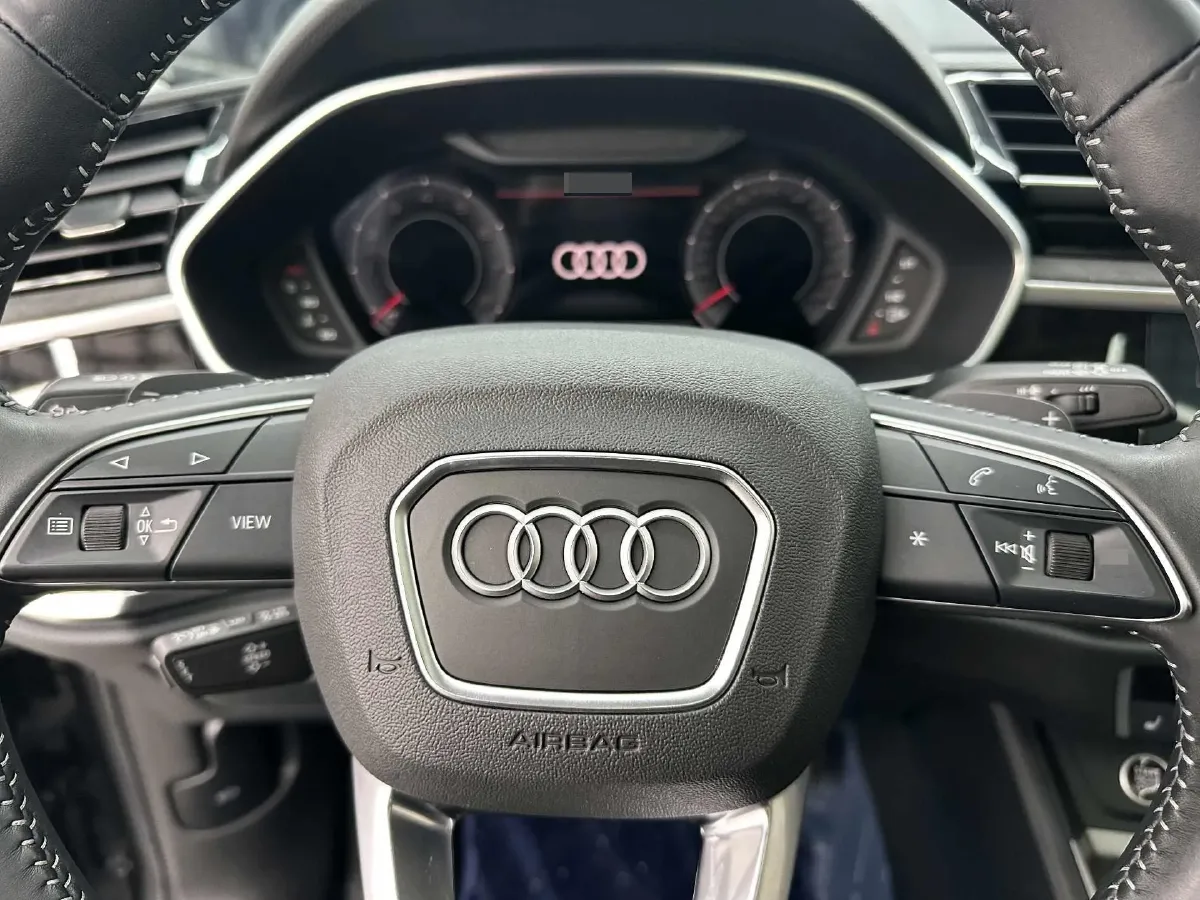 2022 Audi Q3 1.4T 150HP L4 7DCT,autocango,china used car exporter,china ev exporter,chinese used car exporter,chinese used ev exporter