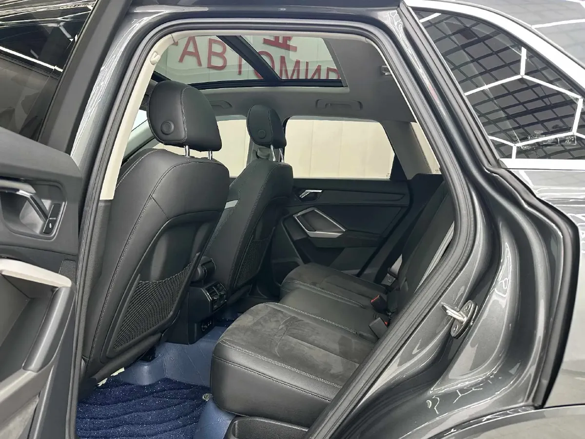 2022 Audi Q3 1.4T 150HP L4 7DCT,autocango,china used car exporter,china ev exporter,chinese used car exporter,chinese used ev exporter