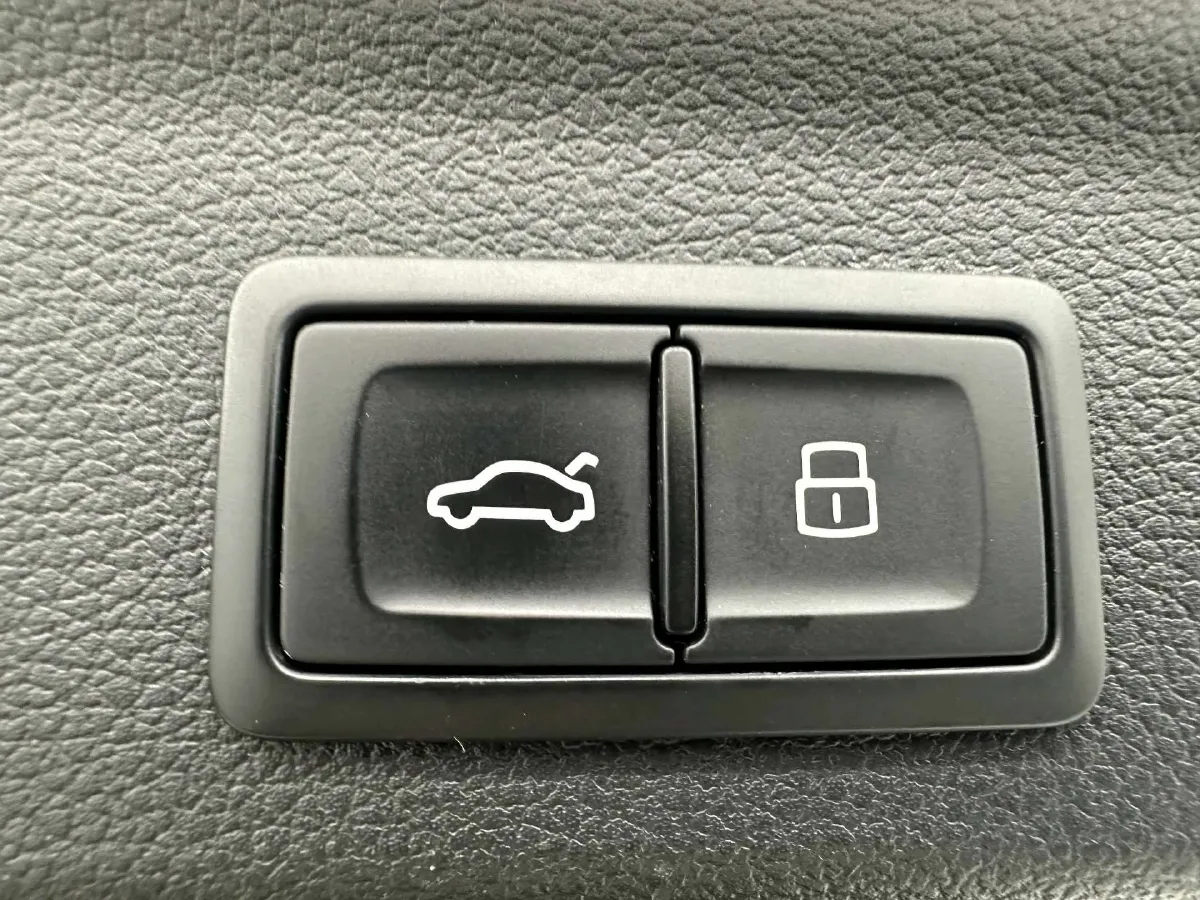 2022 Audi Q3 1.4T 150HP L4 7DCT,autocango,china used car exporter,china ev exporter,chinese used car exporter,chinese used ev exporter