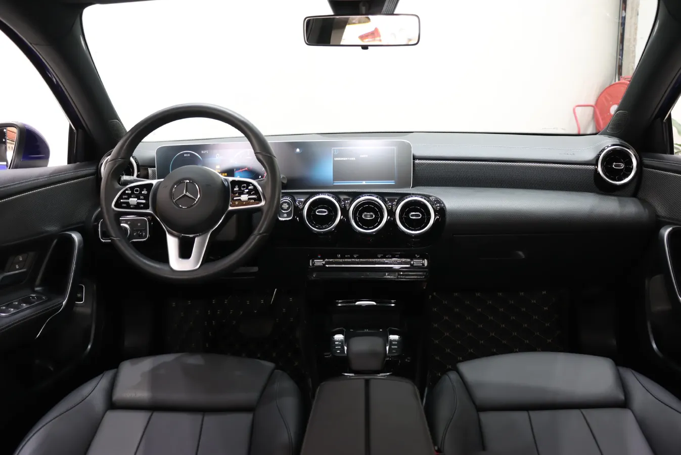 2020 Mercedes-Benz A Class 1.3T 136HP L4 7DCT,autocango,china used car exporter,china ev exporter,chinese used car exporter,chinese used ev exporter