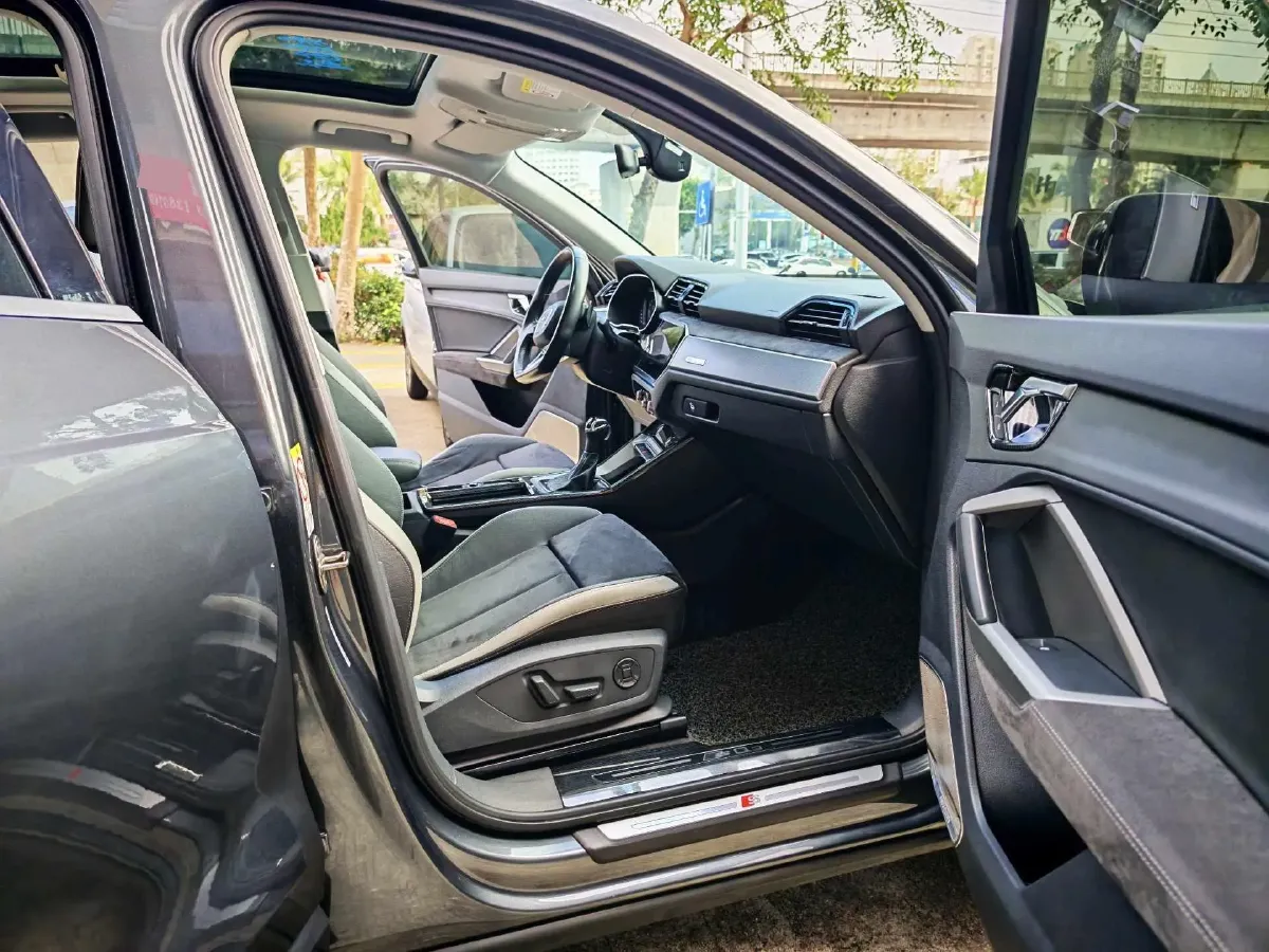 2019 Audi Q3 1.4T 150HP L4 7DCT,autocango,china used car exporter,china ev exporter,chinese used car exporter,chinese used ev exporter