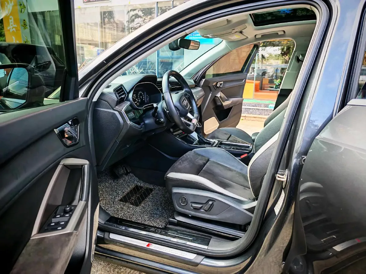 2019 Audi Q3 1.4T 150HP L4 7DCT,autocango,china used car exporter,china ev exporter,chinese used car exporter,chinese used ev exporter