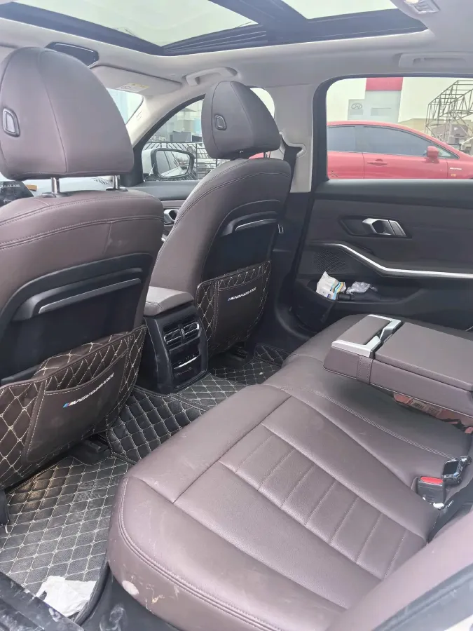 2021 BMW 3 Series 2.0T 156HP L4 8AT,autocango,china used car exporter,china ev exporter,chinese used car exporter,chinese used ev exporter