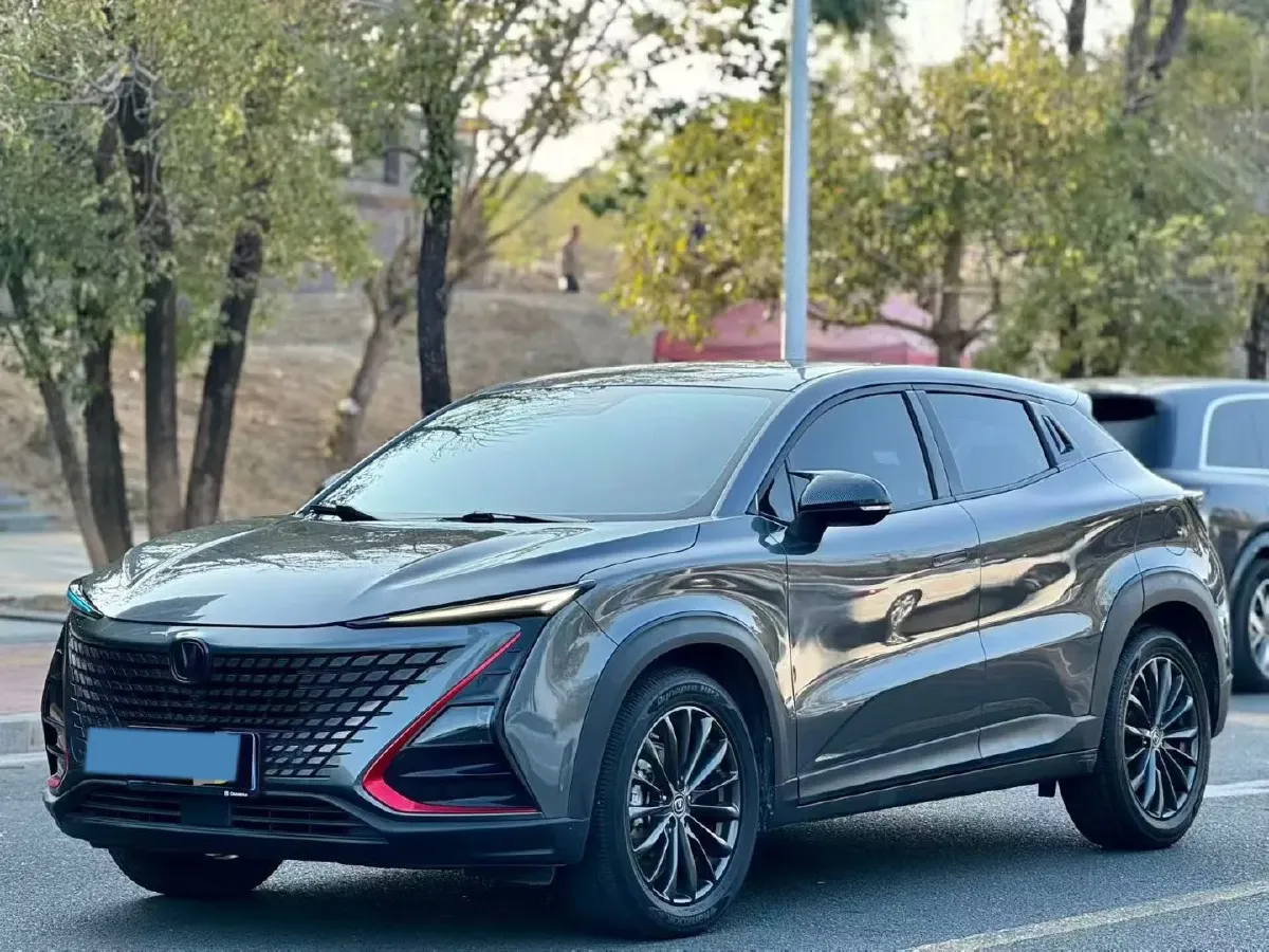 2021 ChangAn UNI-T 1.5T 180HP L4 7DCT,autocango,china used car exporter,china ev exporter,chinese used car exporter,chinese used ev exporter