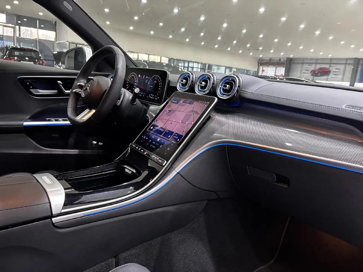 2025 Mercedes-Benz C Class 2.0T 204HP L4 9AT PHEV 25.4KWH,autocango,china used car exporter,china ev exporter,chinese used car exporter,chinese used ev exporter