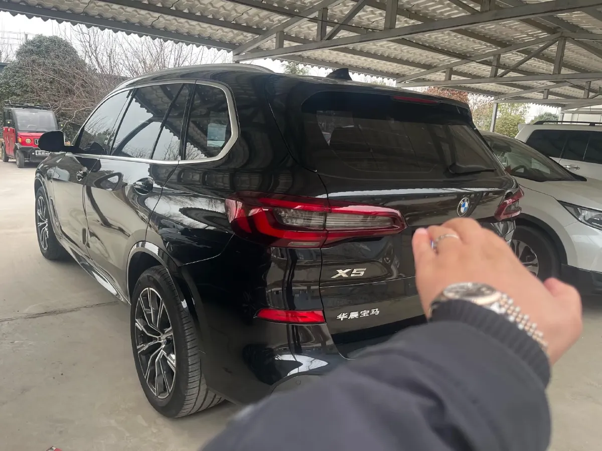 2022 BMW X5 2.0T 245HP L4 8AT,autocango,china used car exporter,china ev exporter,chinese used car exporter,chinese used ev exporter