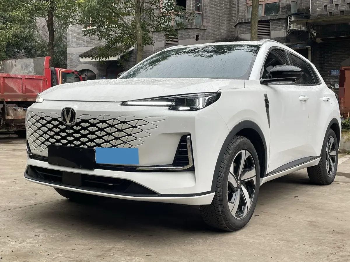 2025 ChangAn CS55 Plus 1.5T 192HP L4 7DCT,autocango,china used car exporter,china ev exporter,chinese used car exporter,chinese used ev exporter
