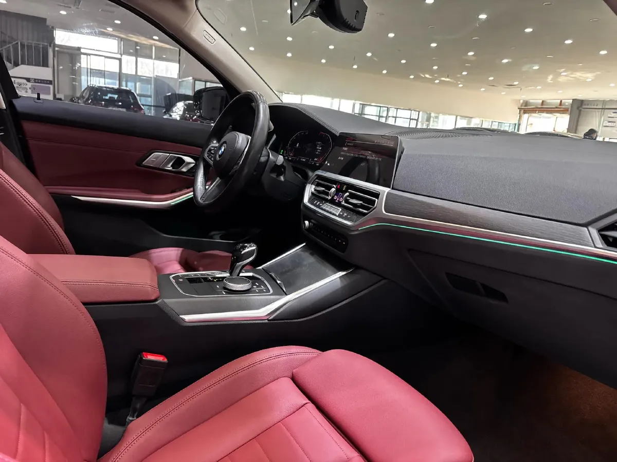 2021 BMW 3 Series 2.0T 184HP L4 8AT,autocango,china used car exporter,china ev exporter,chinese used car exporter,chinese used ev exporter