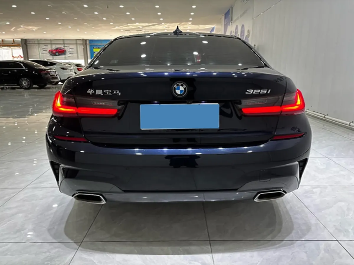 2021 BMW 3 Series 2.0T 184HP L4 8AT,autocango,china used car exporter,china ev exporter,chinese used car exporter,chinese used ev exporter