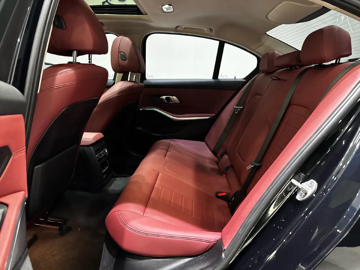 2021 BMW 3 Series 2.0T 184HP L4 8AT,autocango,china used car exporter,china ev exporter,chinese used car exporter,chinese used ev exporter