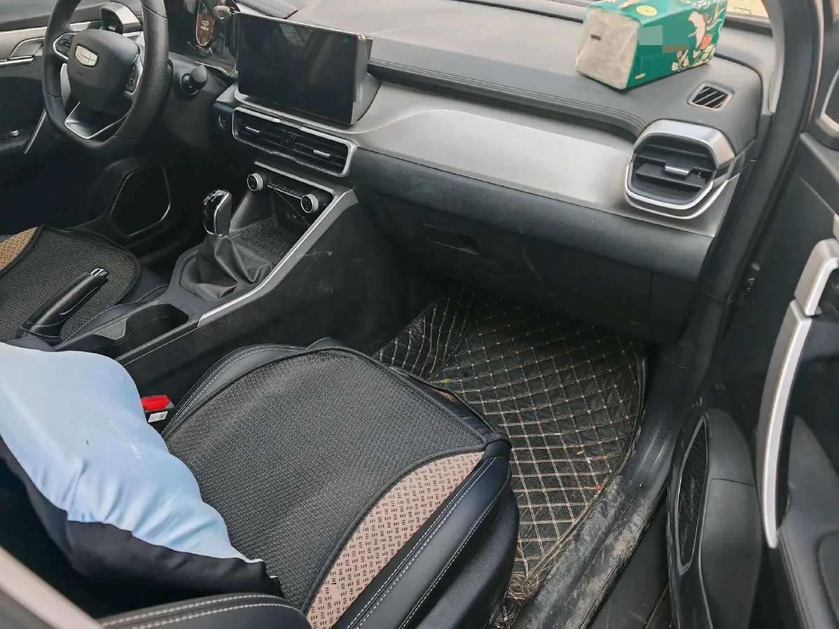 2025 Geely Coolray 1.5L 126HP L4 5MT,autocango,china used car exporter,china ev exporter,chinese used car exporter,chinese used ev exporter