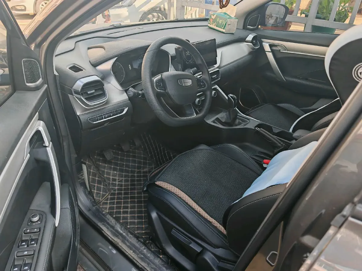 2025 Geely Coolray 1.5L 126HP L4 5MT,autocango,china used car exporter,china ev exporter,chinese used car exporter,chinese used ev exporter