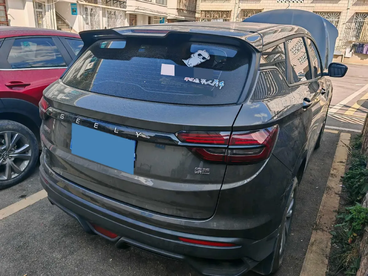 2025 Geely Coolray 1.5L 126HP L4 5MT,autocango,china used car exporter,china ev exporter,chinese used car exporter,chinese used ev exporter