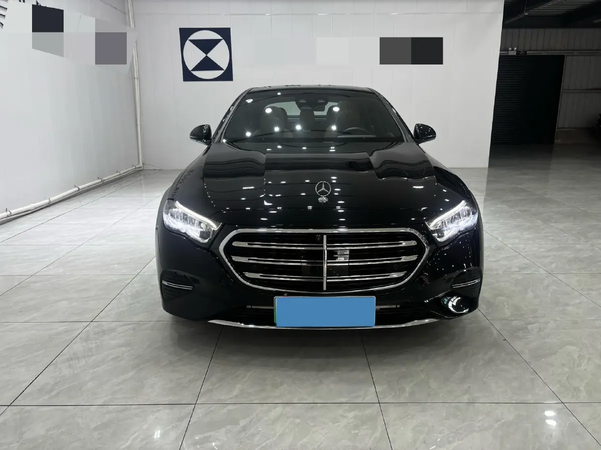 2024 Mercedes-Benz E Class 2.0T 204HP L4 9AT PHEV 25.4KWH,autocango,china used car exporter,china ev exporter,chinese used car exporter,chinese used ev exporter