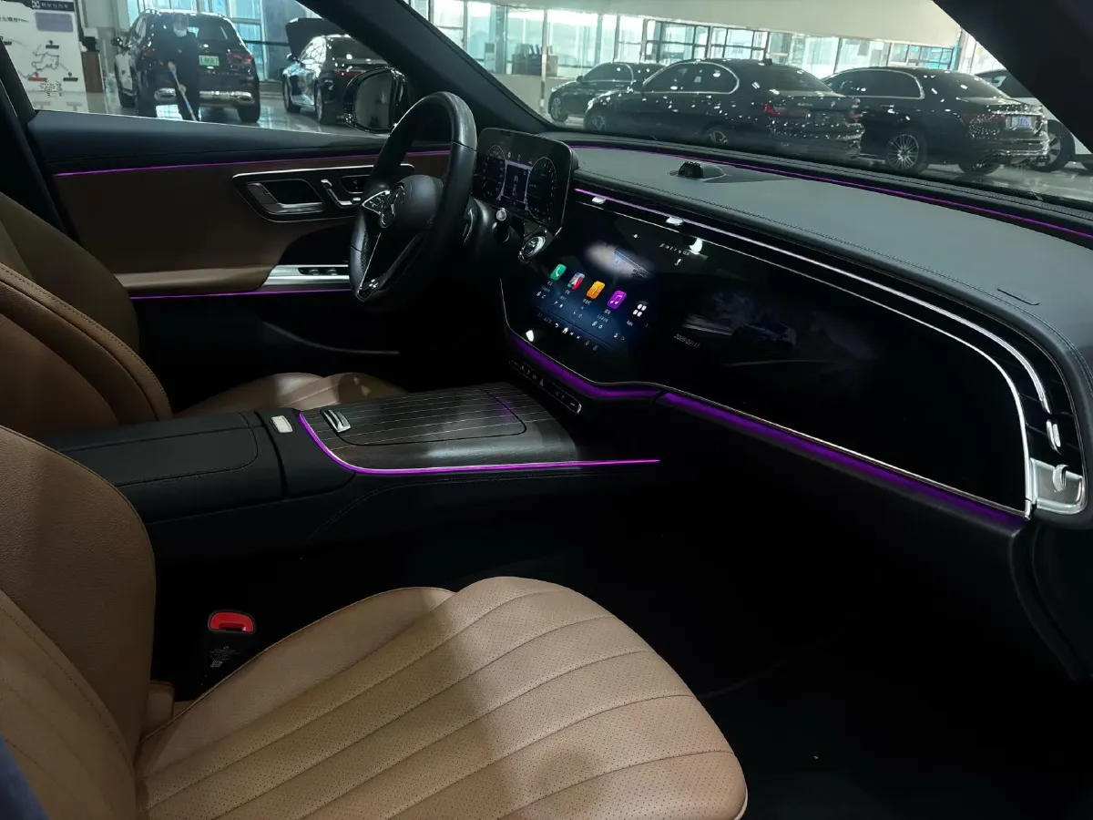 2024 Mercedes-Benz E Class 2.0T 204HP L4 9AT PHEV 25.4KWH,autocango,china used car exporter,china ev exporter,chinese used car exporter,chinese used ev exporter