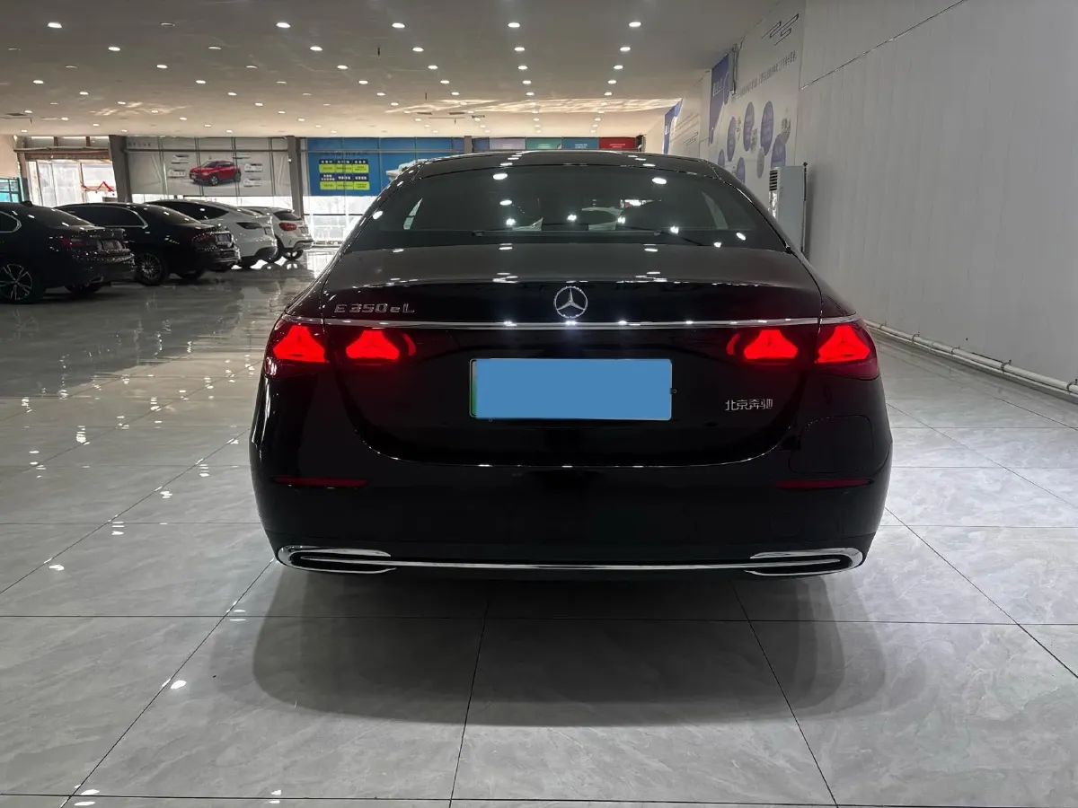 2024 Mercedes-Benz E Class 2.0T 204HP L4 9AT PHEV 25.4KWH,autocango,china used car exporter,china ev exporter,chinese used car exporter,chinese used ev exporter