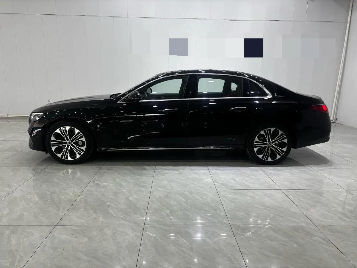 2024 Mercedes-Benz E Class 2.0T 204HP L4 9AT PHEV 25.4KWH,autocango,china used car exporter,china ev exporter,chinese used car exporter,chinese used ev exporter
