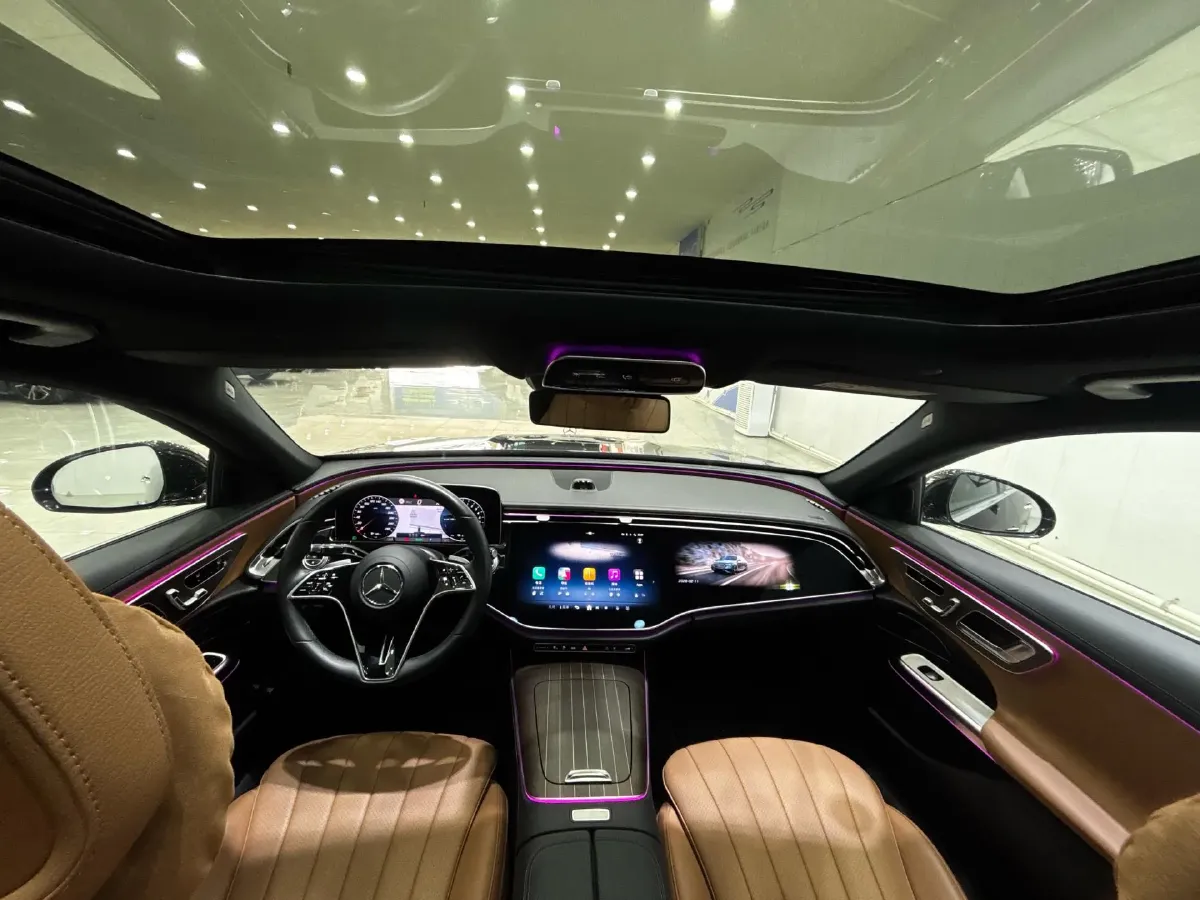 2024 Mercedes-Benz E Class 2.0T 204HP L4 9AT PHEV 25.4KWH,autocango,china used car exporter,china ev exporter,chinese used car exporter,chinese used ev exporter