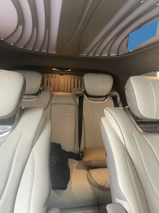 2023 Mercedes-Benz Vito 2.0T 211HP L4 9AT,autocango,china used car exporter,china ev exporter,chinese used car exporter,chinese used ev exporter