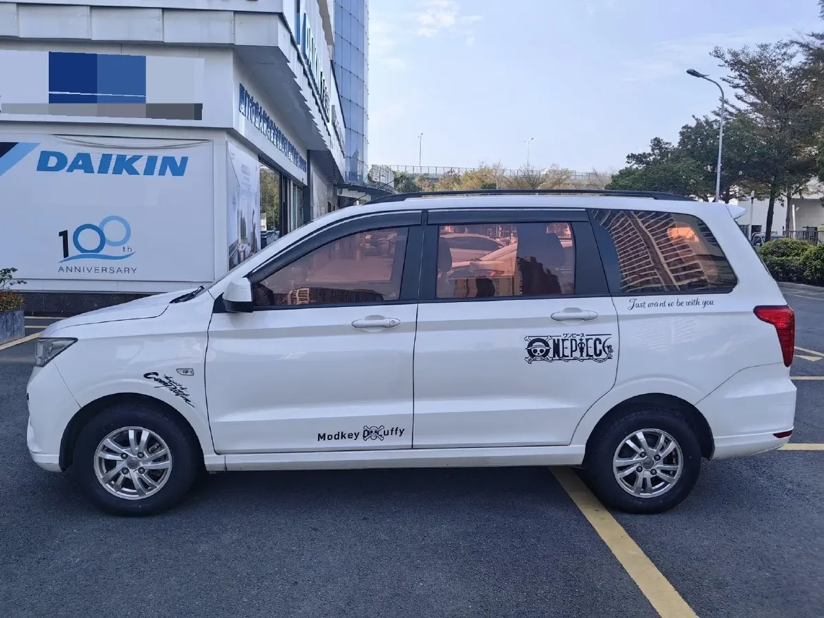 2018 WuLing HongGuang 1.5L 105HP L4 5MT,autocango,china used car exporter,china ev exporter,chinese used car exporter,chinese used ev exporter