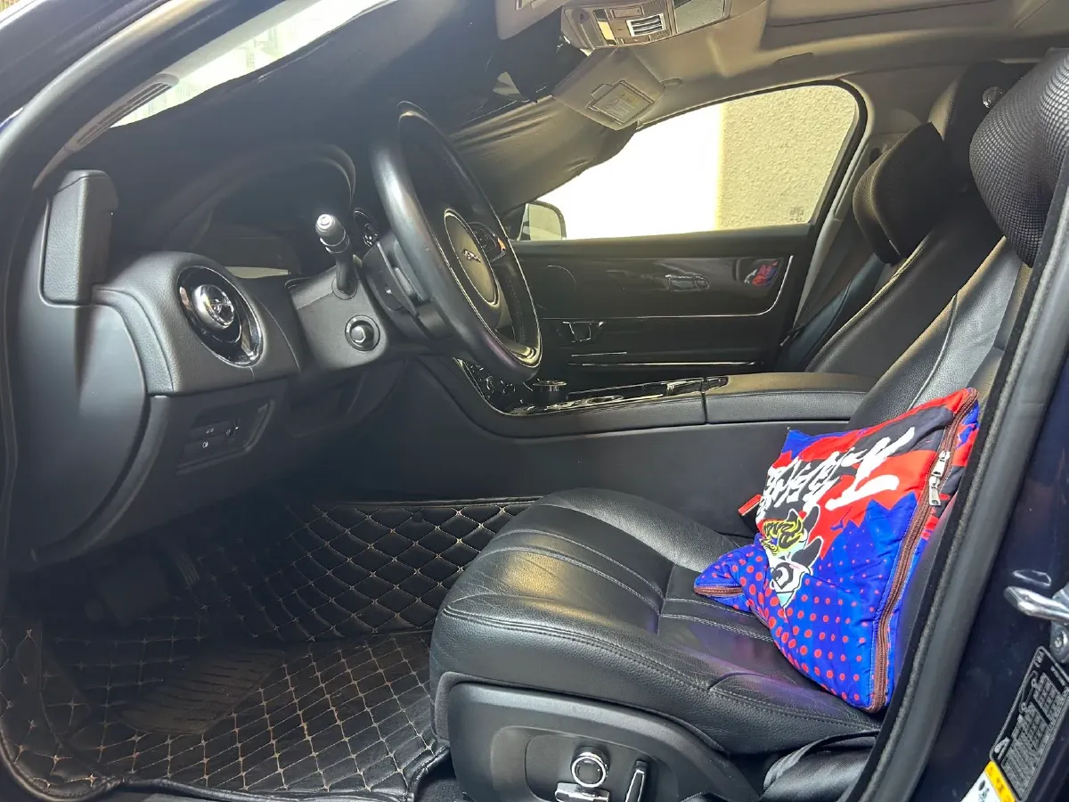 2018 Jaguar XJ 3.0T 340HP V6 8AT,autocango,china used car exporter,china ev exporter,chinese used car exporter,chinese used ev exporter