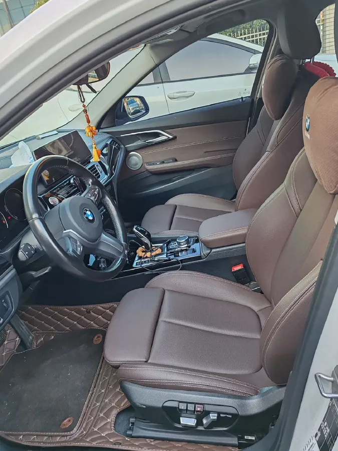 2022 BMW 1 Series 1.5T 140HP L3 7DCT,autocango,china used car exporter,china ev exporter,chinese used car exporter,chinese used ev exporter