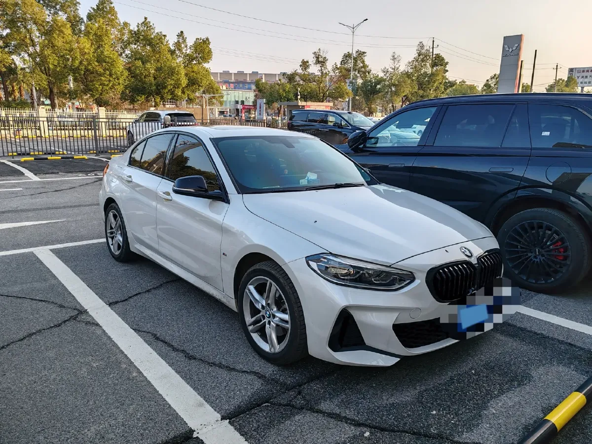 2022 BMW 1 Series 1.5T 140HP L3 7DCT,autocango,china used car exporter,china ev exporter,chinese used car exporter,chinese used ev exporter