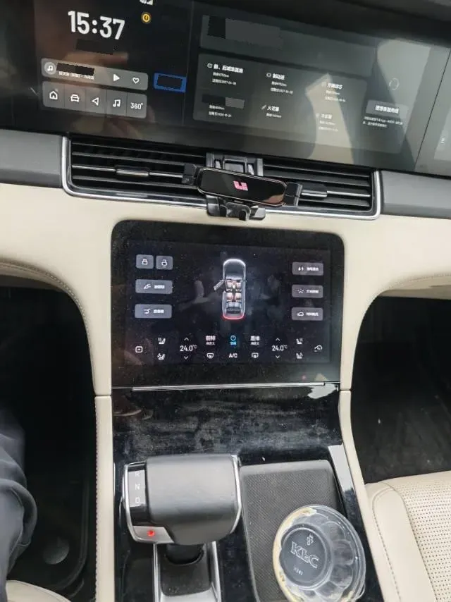 2020 Li ONE Range Extended 131HP REEV 40.5KWH,autocango,china used car exporter,china ev exporter,chinese used car exporter,chinese used ev exporter