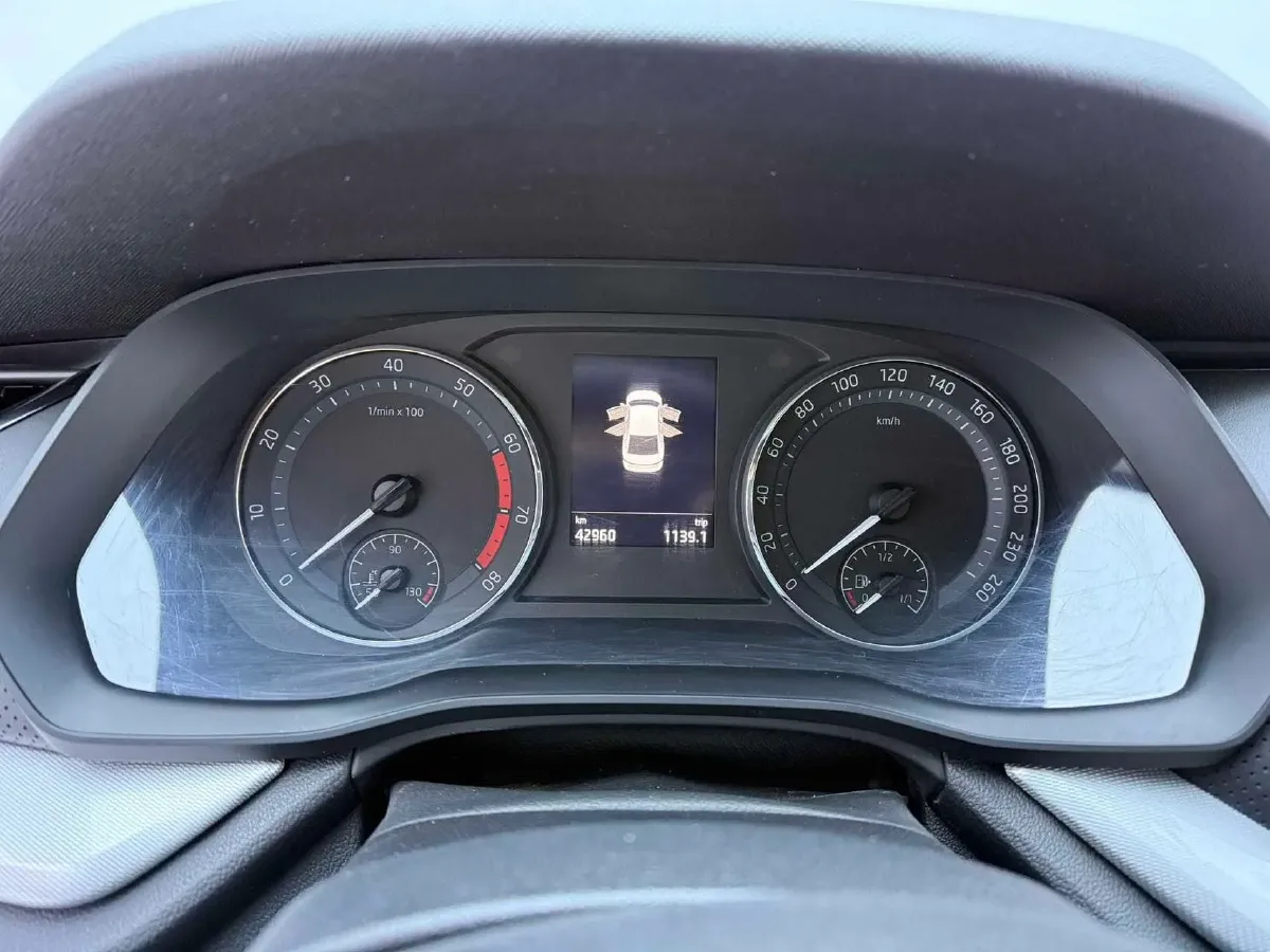 2021 Skoda Octavia 1.4T 150HP L4 7DCT,autocango,china used car exporter,china ev exporter,chinese used car exporter,chinese used ev exporter