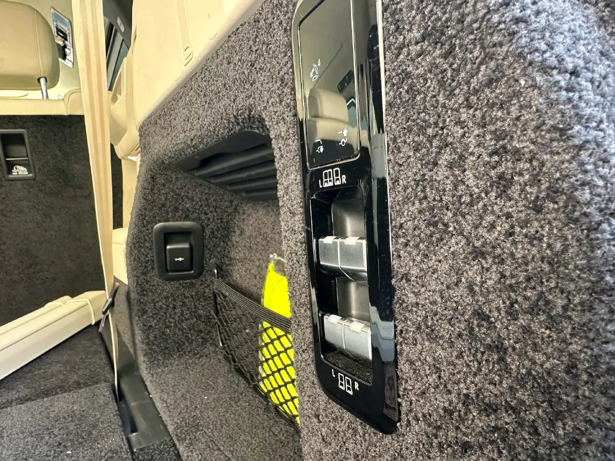 2023 Land Rover Range Rover 3.0T 400HP L6 8AT,autocango,china used car exporter,china ev exporter,chinese used car exporter,chinese used ev exporter