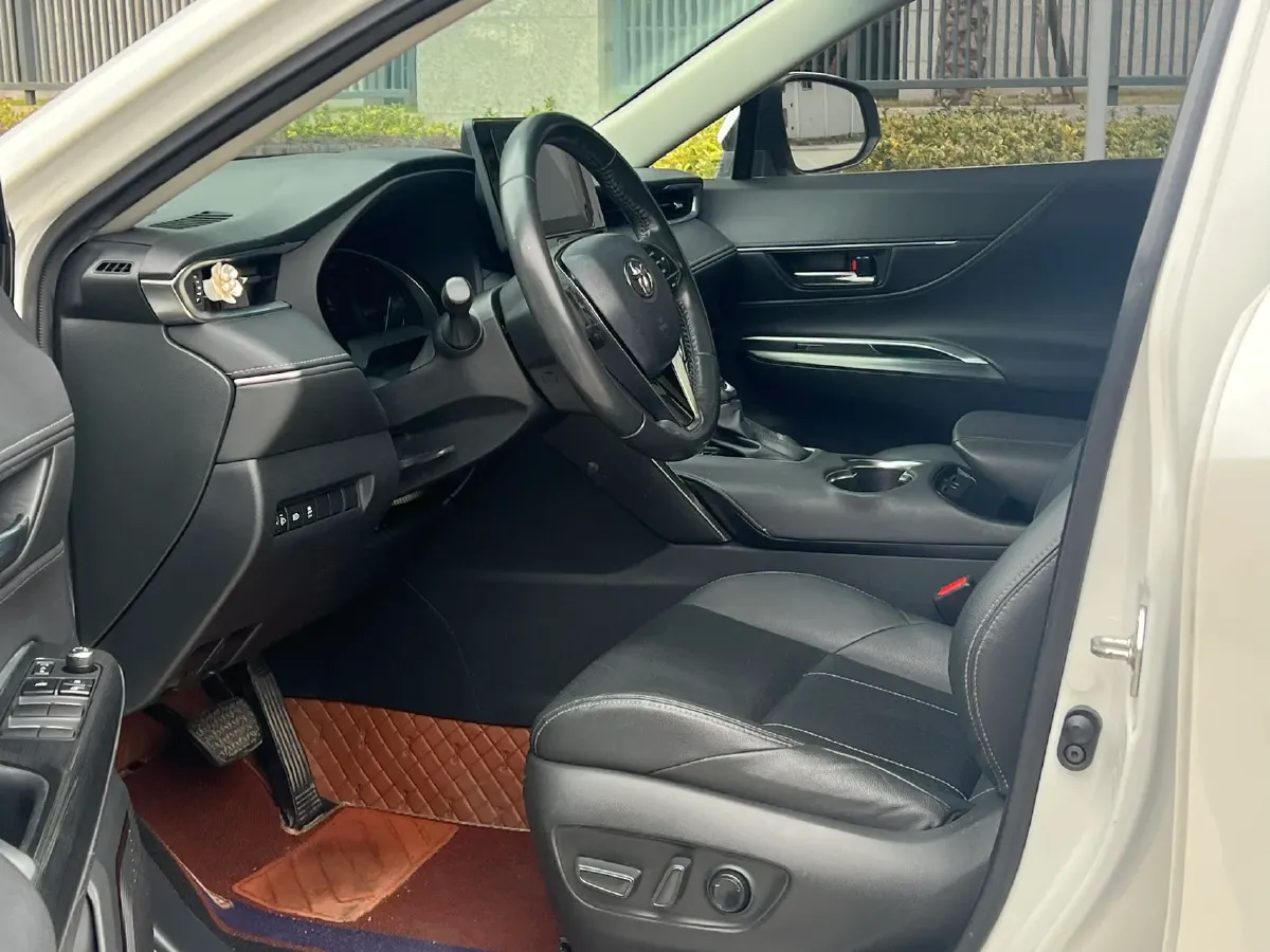 2022 Toyota Harrier 2.0L 171HP L4 CVT,autocango,china used car exporter,china ev exporter,chinese used car exporter,chinese used ev exporter