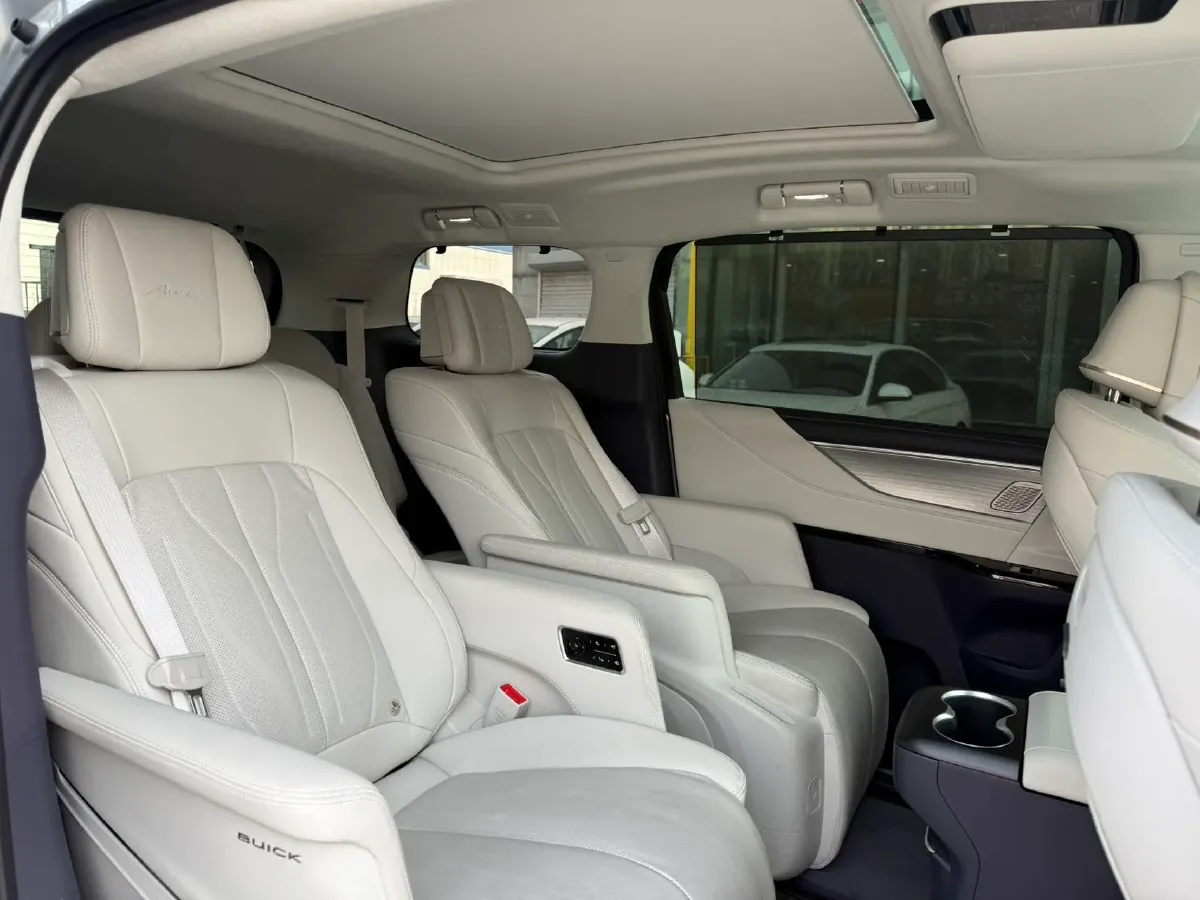 2026 Buick GL8 1.5T 180HP L4 2DHT PHEV,autocango,china used car exporter,china ev exporter,chinese used car exporter,chinese used ev exporter