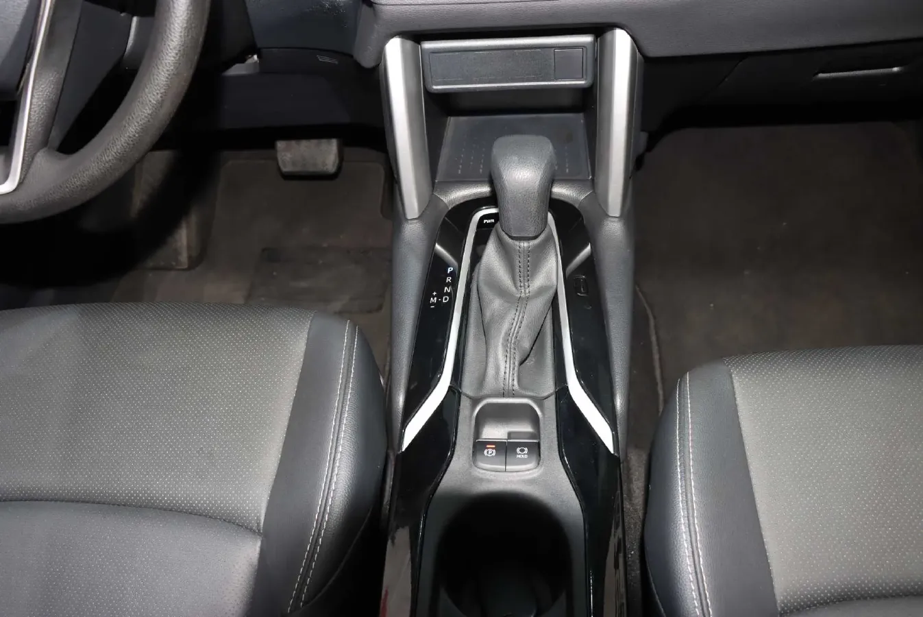 2022 Toyota Frontlander 2.0L 171HP L4 CVT,autocango,china used car exporter,china ev exporter,chinese used car exporter,chinese used ev exporter