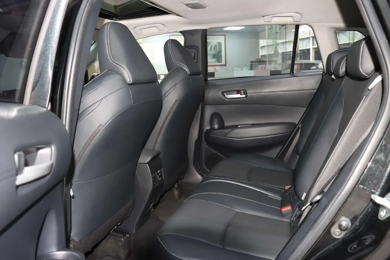 2022 Toyota Frontlander 2.0L 171HP L4 CVT,autocango,china used car exporter,china ev exporter,chinese used car exporter,chinese used ev exporter