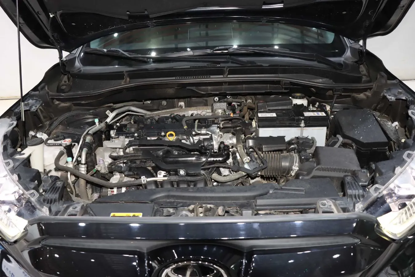 2022 Toyota Frontlander 2.0L 171HP L4 CVT,autocango,china used car exporter,china ev exporter,chinese used car exporter,chinese used ev exporter