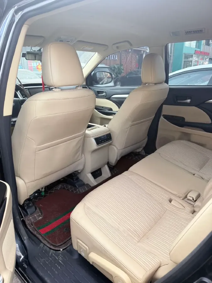 2018 Toyota Highlander 2.0T 220HP L4 6AT,autocango,china used car exporter,china ev exporter,chinese used car exporter,chinese used ev exporter
