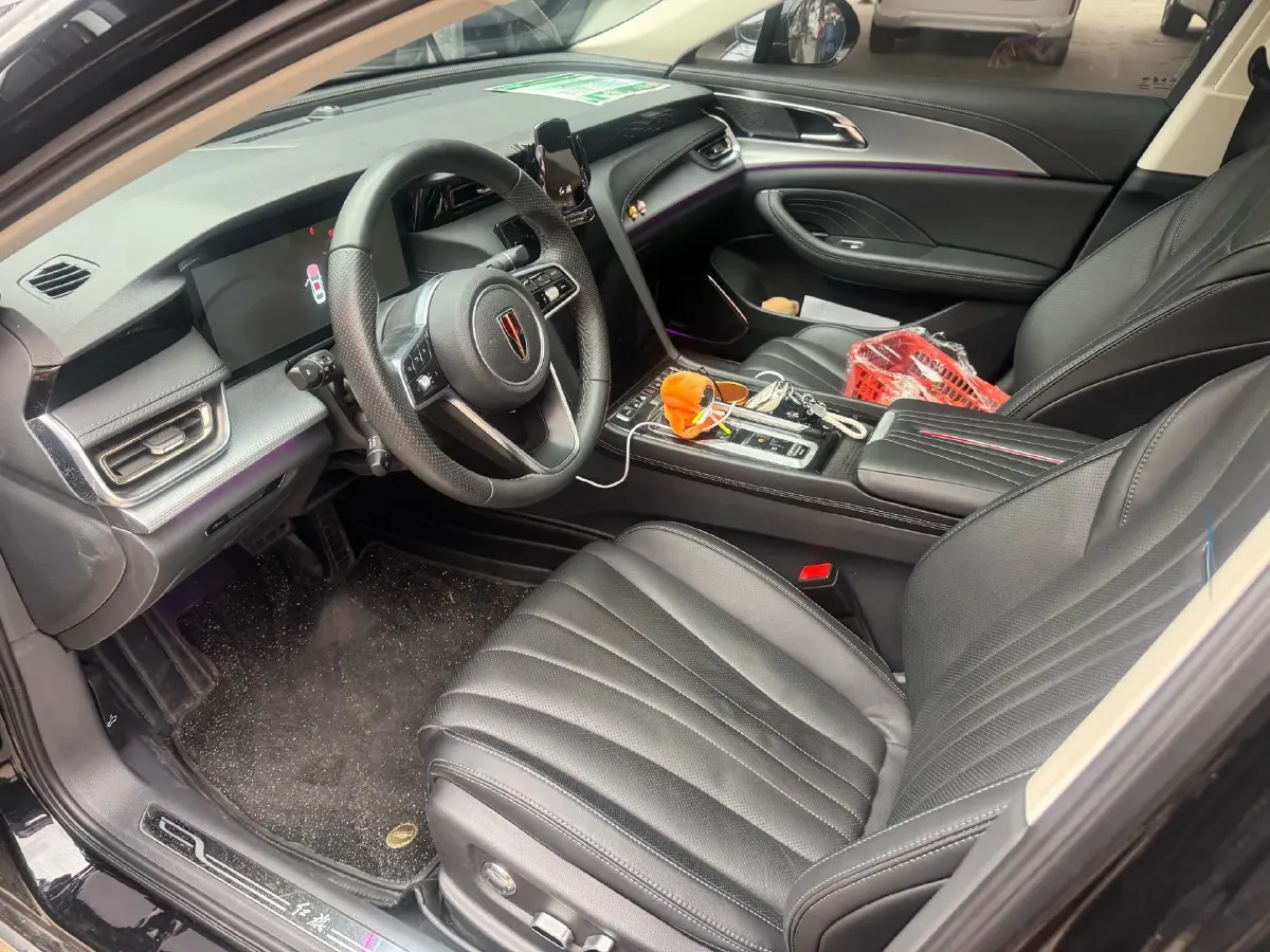 2024 HongQi H5 2.0T 224HP L4 8AT,autocango,china used car exporter,china ev exporter,chinese used car exporter,chinese used ev exporter