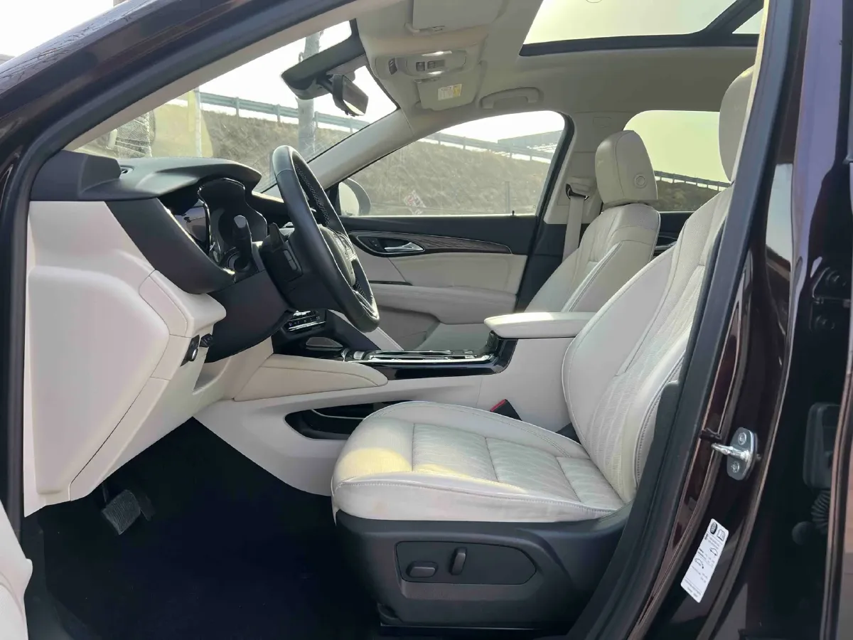 2022 Buick EnvisionPlus 2.0T 237HP L4 9AT,autocango,china used car exporter,china ev exporter,chinese used car exporter,chinese used ev exporter